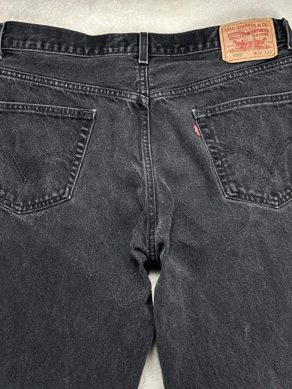 Vintage Levis 550 Jeans Men’s 34x32 Black Relaxed Fit Straight Leg (Tag-36x32) - Picture 10 of 12